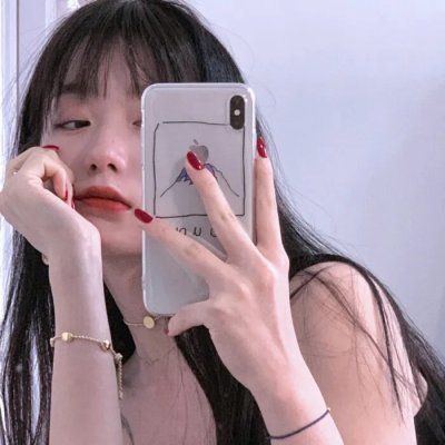 隔壁墓园的男孩
